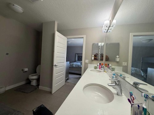 21 Red Embers Common Ne, Calgary, AB - Indoor