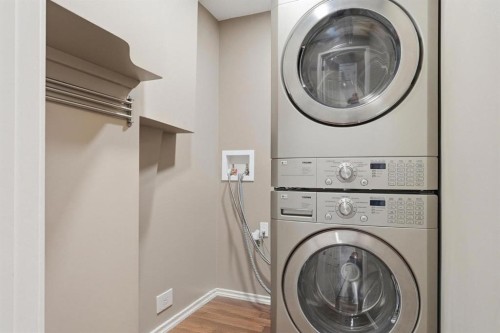 330 Silver Ridge Crescent Nw, Calgary, AB - Indoor Photo Showing Laundry Room