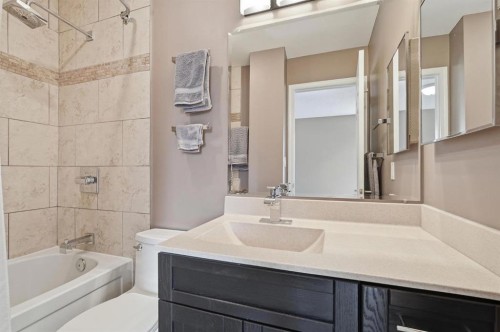 330 Silver Ridge Crescent Nw, Calgary, AB - Indoor Photo Showing Bathroom