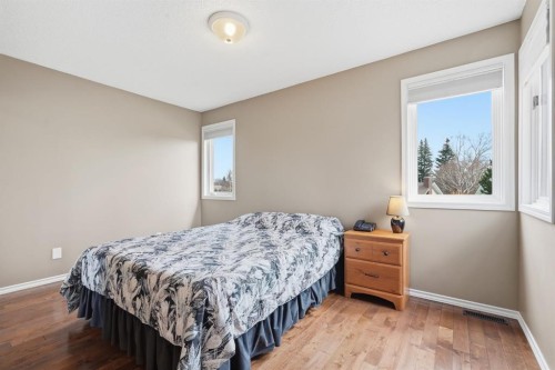 330 Silver Ridge Crescent Nw, Calgary, AB - Indoor Photo Showing Bedroom