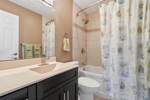 330 Silver Ridge Crescent Nw, Calgary, AB - Indoor Photo Showing Bathroom