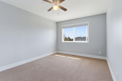 207-323 Fourth Avenue, Strathmore, AB - Indoor Photo Showing Other Room