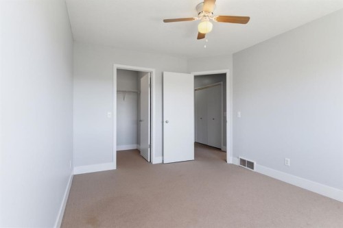 207-323 Fourth Avenue, Strathmore, AB - Indoor Photo Showing Other Room