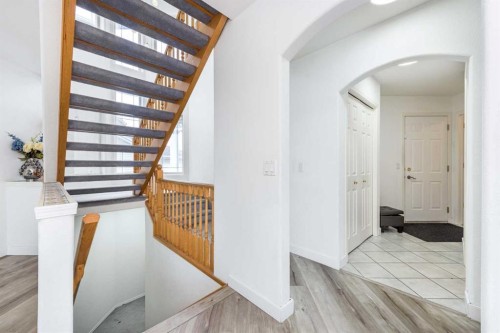 230 Sierra Nevada Place Sw, Calgary, AB - Indoor Photo Showing Other Room