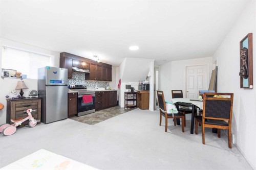 230 Sierra Nevada Place Sw, Calgary, AB - Indoor