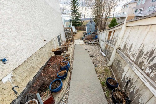 230 Sierra Nevada Place Sw, Calgary, AB - Outdoor