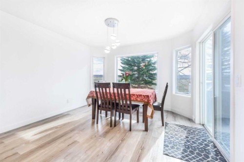230 Sierra Nevada Place Sw, Calgary, AB - Indoor Photo Showing Dining Room