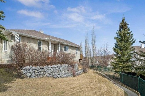 16-117 Bow Ridge Drive  Cochrane, AB T4C 2G9