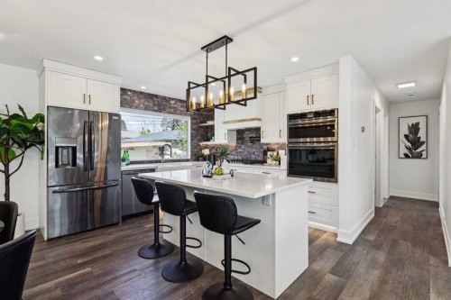 175 Havenhurst Crescent Sw, Calgary, AB - Indoor Photo Showing Kitchen With Stainless Steel Kitchen With Upgraded Kitchen
