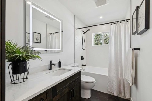175 Havenhurst Crescent Sw, Calgary, AB - Indoor Photo Showing Bathroom