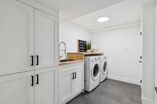 175 Havenhurst Crescent Sw, Calgary, AB - Indoor Photo Showing Laundry Room