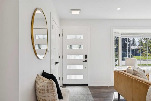 175 Havenhurst Crescent Sw, Calgary, AB - Indoor Photo Showing Other Room
