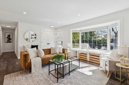 175 Havenhurst Crescent Sw, Calgary, AB - Indoor Photo Showing Living Room