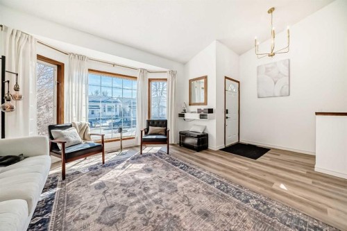 110 Erin Meadow Close Se, Calgary, AB - Indoor Photo Showing Living Room
