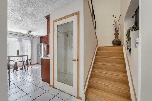 40 Temple Place Ne, Calgary, AB - Indoor Photo Showing Other Room