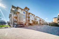 204-707 4 Street NE Calgary, AB T2E 3S7