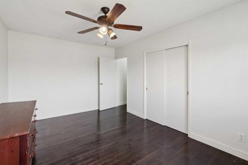 214 Springwood Place Sw, Calgary, AB - Indoor Photo Showing Other Room