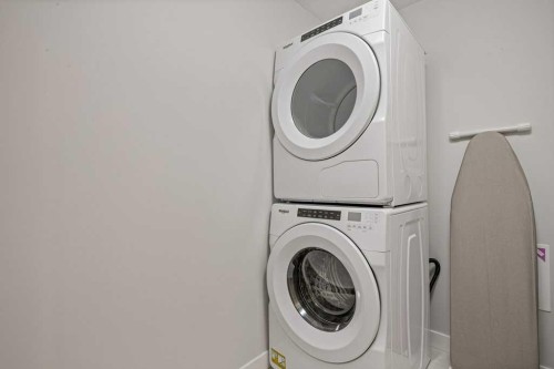 205A-1012 Spring Creek Drive, Canmore, AB - Indoor Photo Showing Laundry Room
