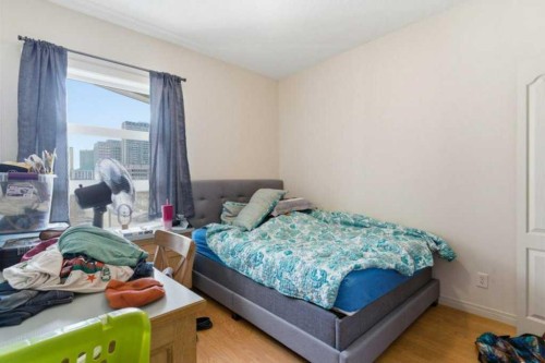 317-333 Riverfront Avenue Se, Calgary, AB - Indoor Photo Showing Bedroom