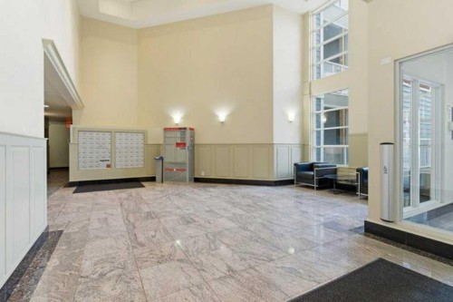 317-333 Riverfront Avenue Se, Calgary, AB - Indoor Photo Showing Other Room