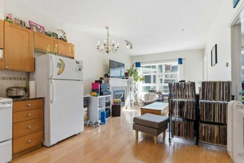 317-333 Riverfront Avenue Se, Calgary, AB - Indoor Photo Showing Kitchen