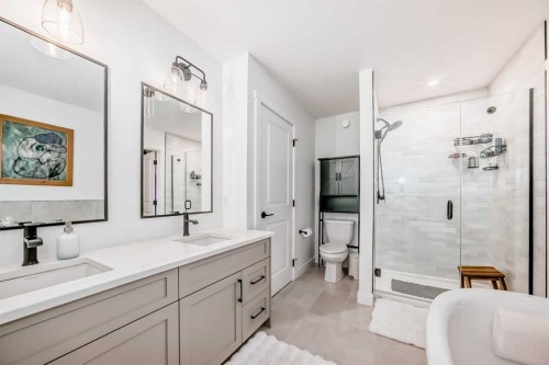 32 Sugarsnap Way Se, Calgary, AB - Indoor Photo Showing Bathroom
