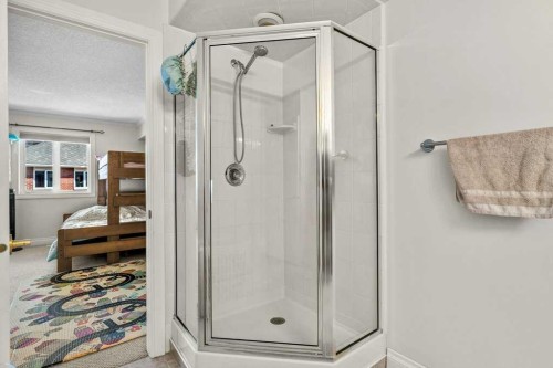 2308 Erlton Place Sw, Calgary, AB - Indoor Photo Showing Bathroom
