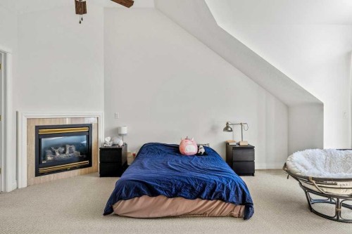2308 Erlton Place Sw, Calgary, AB - Indoor Photo Showing Bedroom