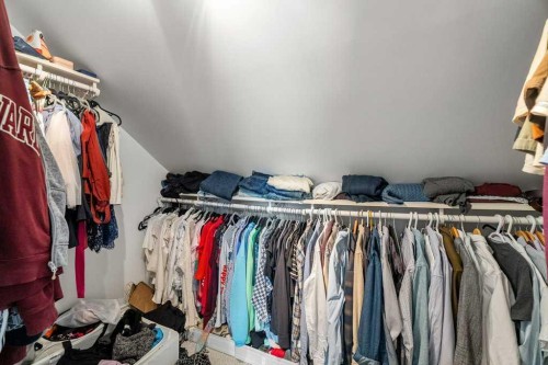 2308 Erlton Place Sw, Calgary, AB - Indoor With Storage