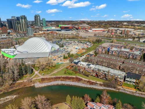 2308 Erlton Place Sw, Calgary, AB - Outdoor With View