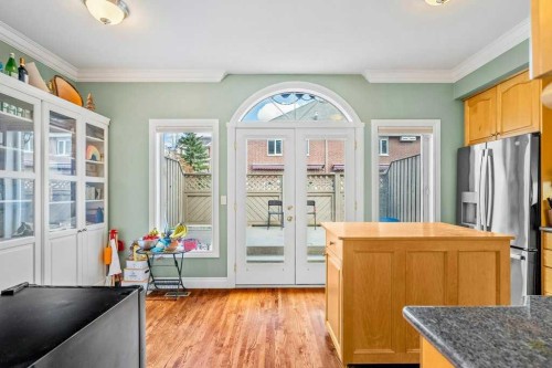 2308 Erlton Place Sw, Calgary, AB - Indoor