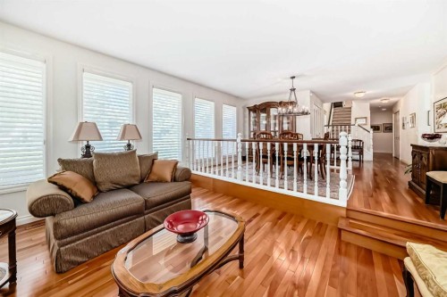 123 Varsity Estates Grove Nw, Calgary, AB - Indoor Photo Showing Living Room