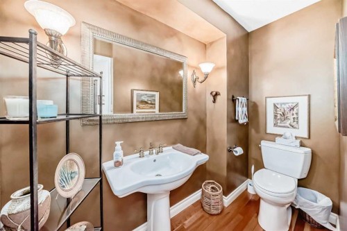 123 Varsity Estates Grove Nw, Calgary, AB - Indoor Photo Showing Bathroom