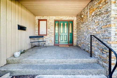 123 Varsity Estates Grove Nw, Calgary, AB - Outdoor With Exterior