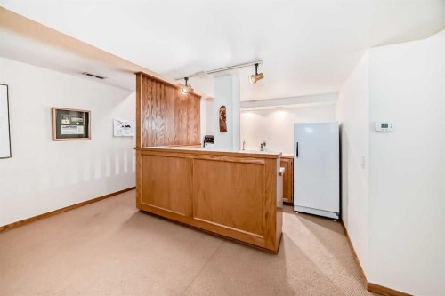 123 Varsity Estates Grove Nw, Calgary, AB - Indoor Photo Showing Other Room