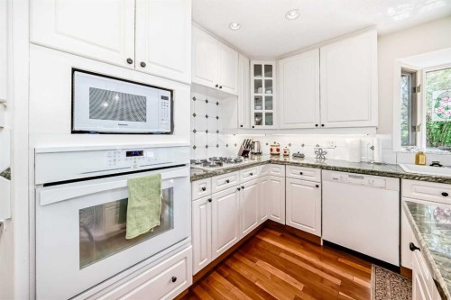 123 Varsity Estates Grove Nw, Calgary, AB - Indoor Photo Showing Kitchen