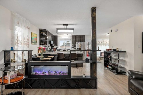 1305 10 Avenue Se, High River, AB - Indoor