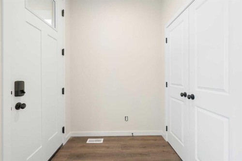 1457 Rangeview Drive Se, Calgary, AB - Indoor Photo Showing Other Room