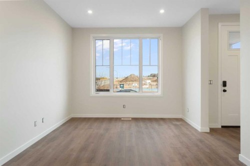 1457 Rangeview Drive Se, Calgary, AB - Indoor Photo Showing Other Room