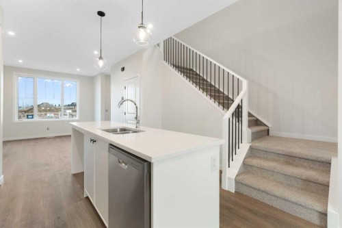 1457 Rangeview Drive Se, Calgary, AB - Indoor Photo Showing Kitchen With Double Sink With Upgraded Kitchen