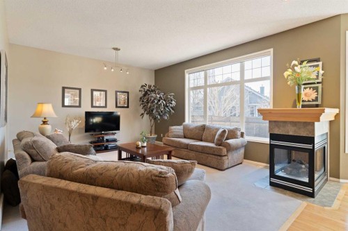 143 Cranleigh Gardens Se, Calgary, AB 