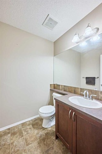 789 Panatella Boulevard Nw, Calgary, AB - Indoor Photo Showing Bathroom