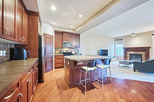 789 Panatella Boulevard Nw, Calgary, AB - Indoor Photo Showing Kitchen