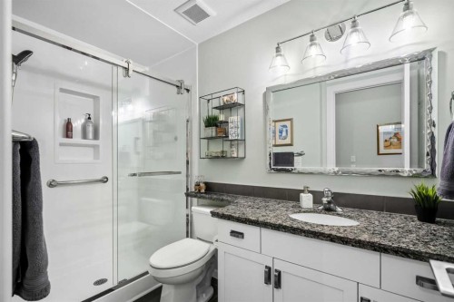 132-52 Cranfield Link Se, Calgary, AB - Indoor Photo Showing Bathroom