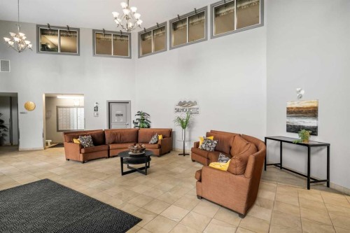 132-52 Cranfield Link Se, Calgary, AB - Indoor