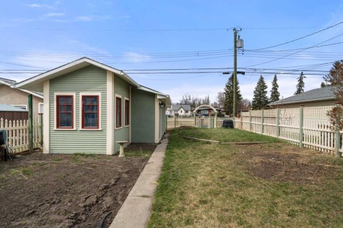 620 19 Avenue Nw, Calgary, AB - Outdoor