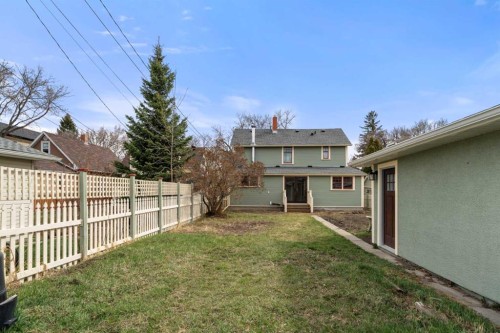 620 19 Avenue Nw, Calgary, AB - Outdoor