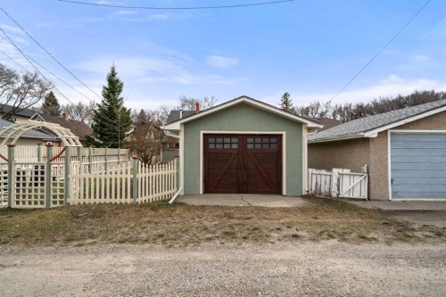620 19 Avenue Nw, Calgary, AB - Outdoor