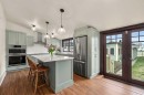 620 19 Avenue Nw, Calgary, AB  - Indoor Photo Showing Kitchen With Upgraded Kitchen 