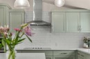 620 19 Avenue Nw, Calgary, AB  - Indoor Photo Showing Kitchen 